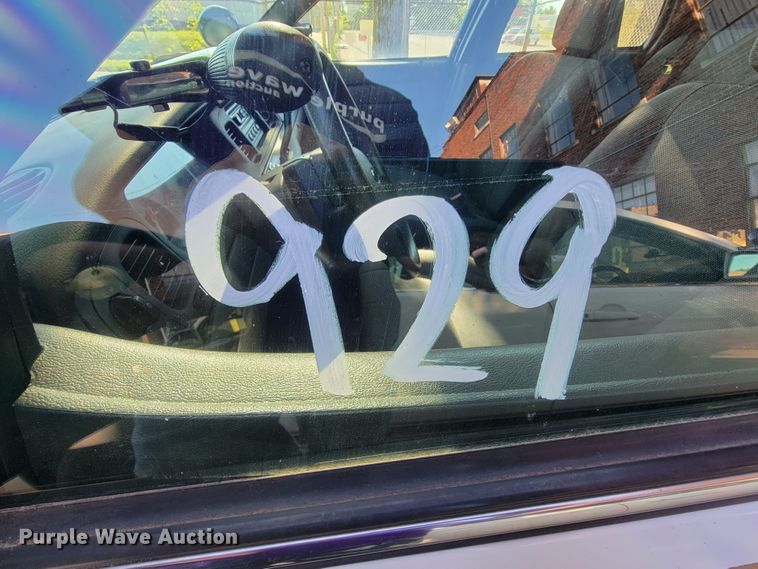 image for item IE9290 2005 Ford Crown Victoria Police Interceptor