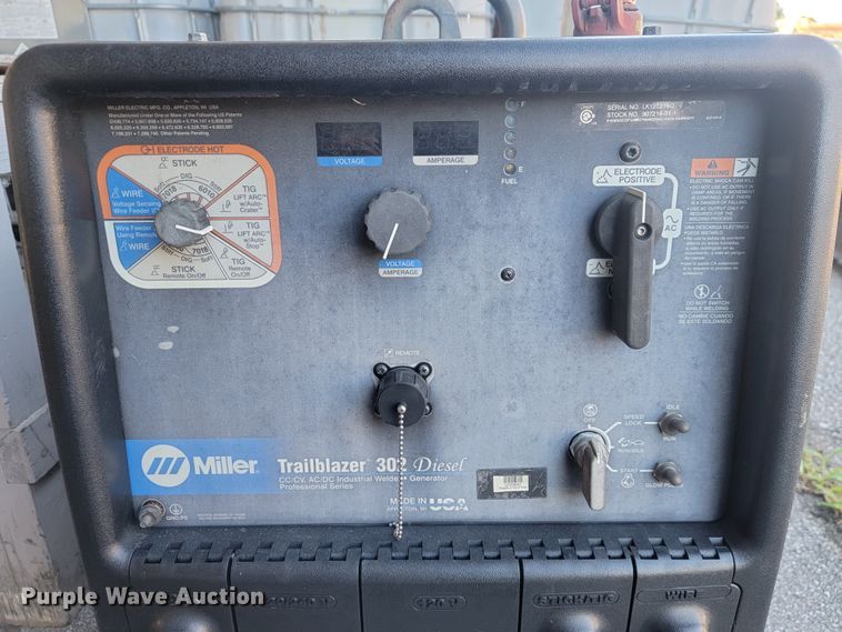 image for item IE9294 Miller Trailblazer 302 welder