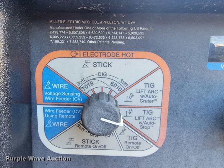 image for item IE9294 Miller Trailblazer 302 welder