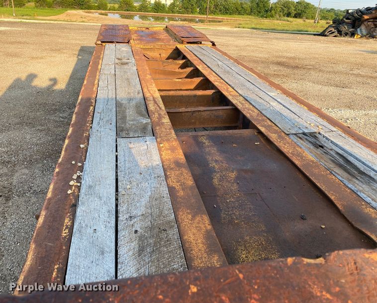 image for item IE9415 1978 Birmingham 835 FLS  equipment trailer