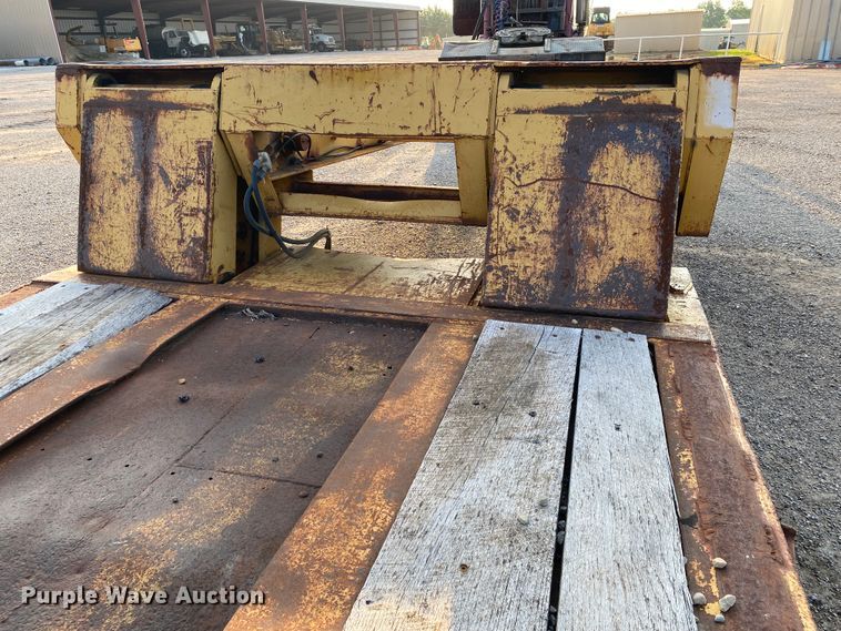 image for item IE9415 1978 Birmingham 835 FLS  equipment trailer