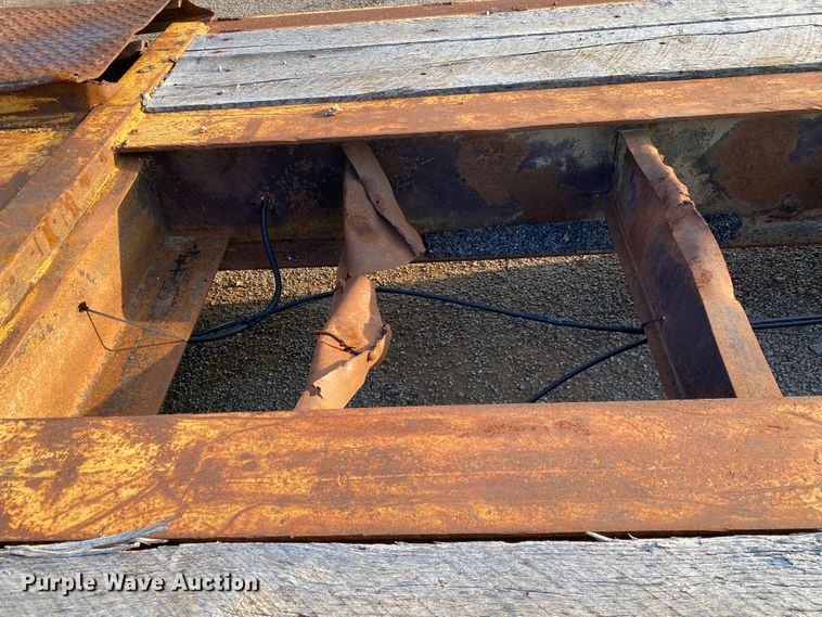 image for item IE9415 1978 Birmingham 835 FLS  equipment trailer