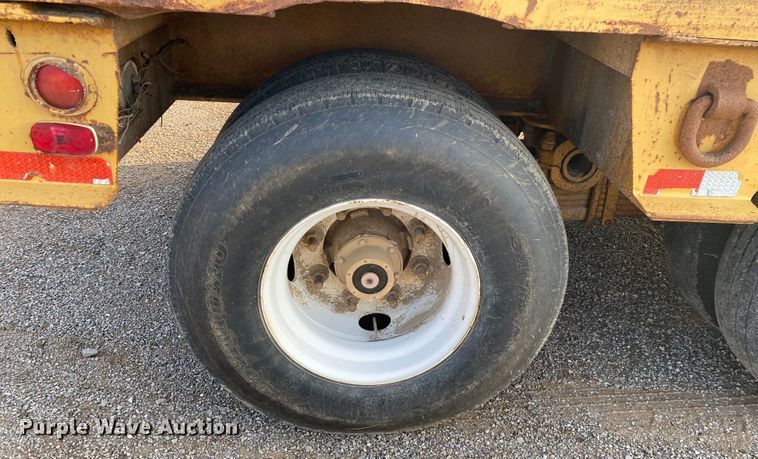 image for item IE9415 1978 Birmingham 835 FLS  equipment trailer