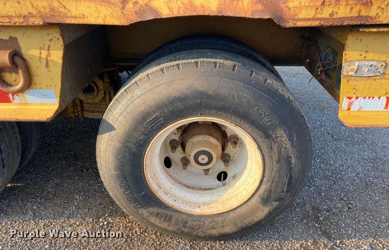 image for item IE9415 1978 Birmingham 835 FLS  equipment trailer