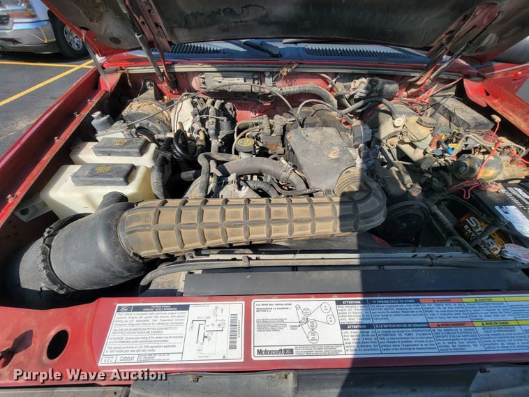 image for item IF9966 1997 Ford Explorer XLT  SUV