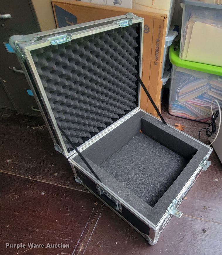 image for item IF9969 Office supplies and equipment