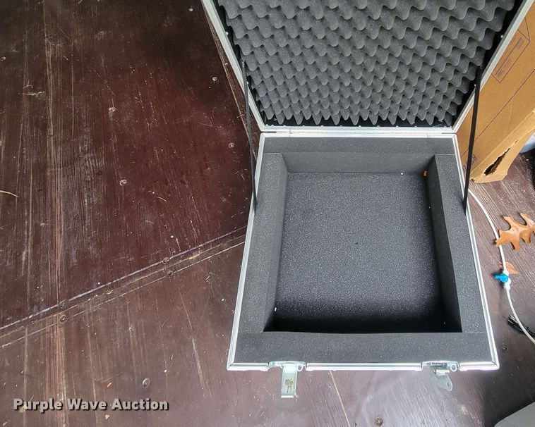 image for item IF9969 Office supplies and equipment