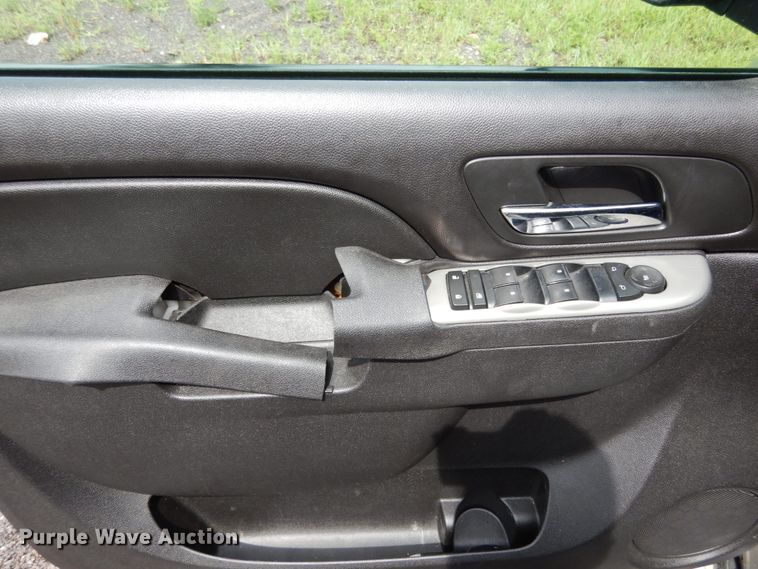 image for item II9584 2011 Chevrolet Tahoe Police  SUV