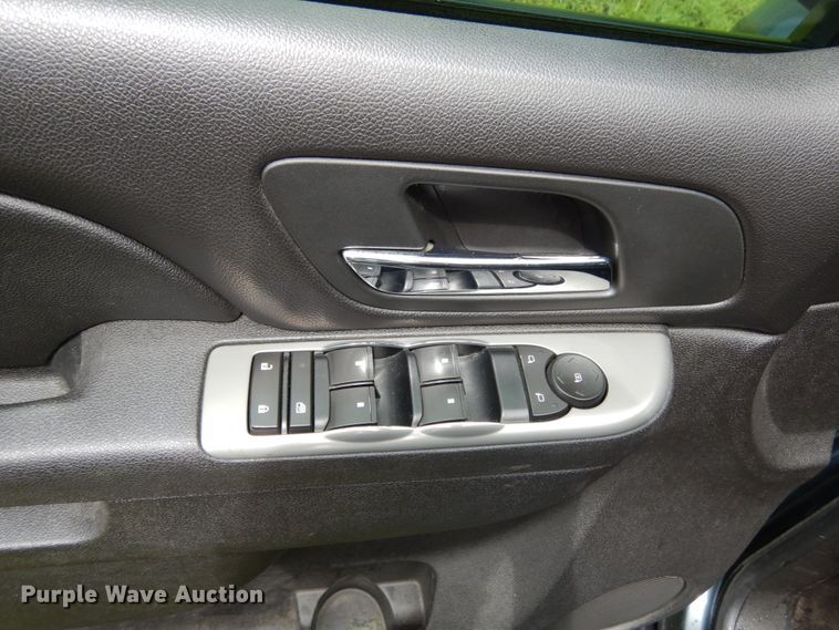 image for item II9585 2010 Chevrolet Tahoe  SUV