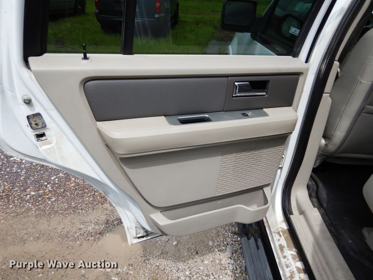 image for item II9586 2008 Ford Expedition  SUV