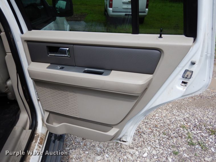 image for item II9586 2008 Ford Expedition  SUV
