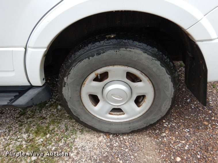 image for item II9586 2008 Ford Expedition  SUV