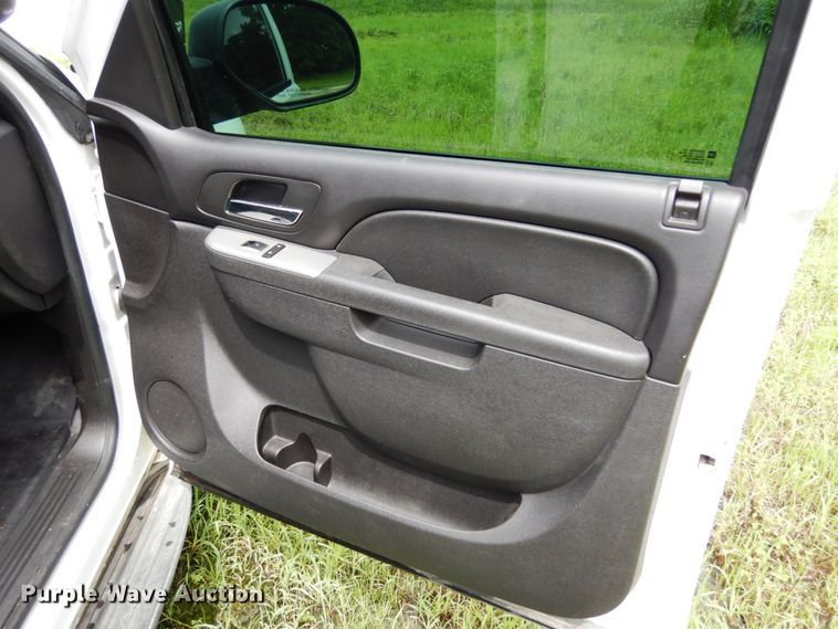 image for item II9587 2011 Chevrolet Tahoe Police  SUV