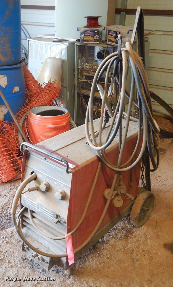 Lincoln Wire Matic 250 welder in TX Item IJ9438 sold Purple