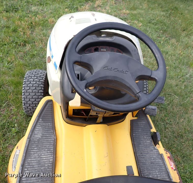 image for item IJ9818 Cub Cadet AGS2130  lawn mower