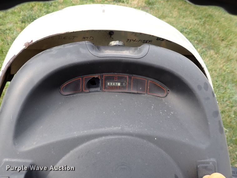 image for item IJ9818 Cub Cadet AGS2130  lawn mower