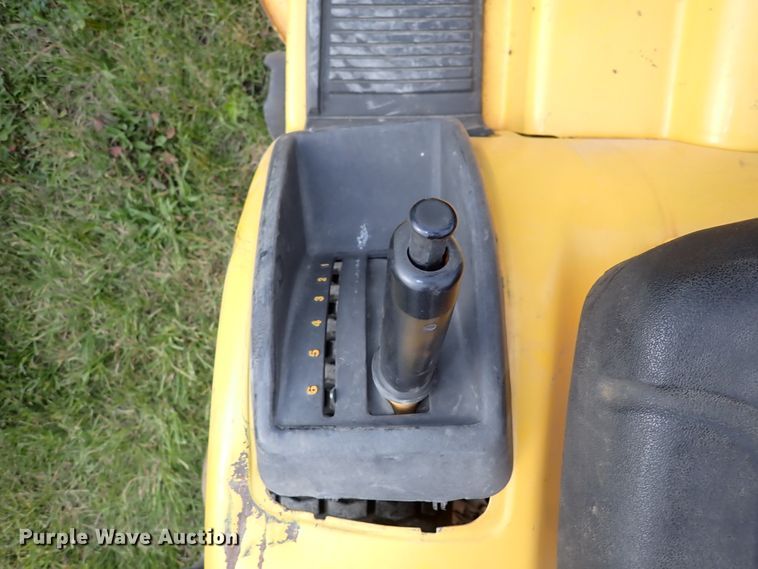 image for item IJ9818 Cub Cadet AGS2130  lawn mower
