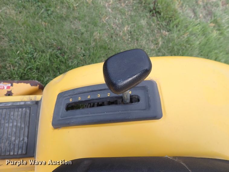 image for item IJ9818 Cub Cadet AGS2130  lawn mower