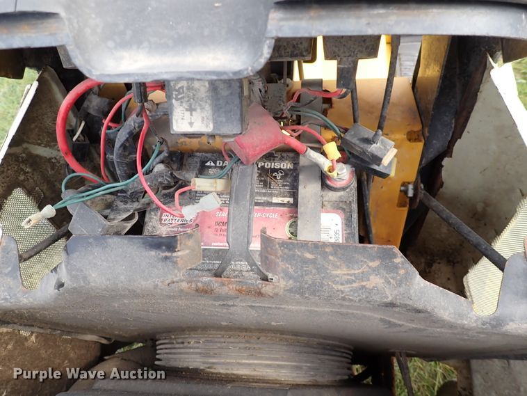 image for item IJ9818 Cub Cadet AGS2130  lawn mower