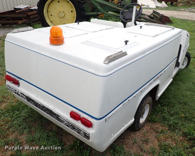 image for item IJ9833 Ez-go BC-660  beverage cart