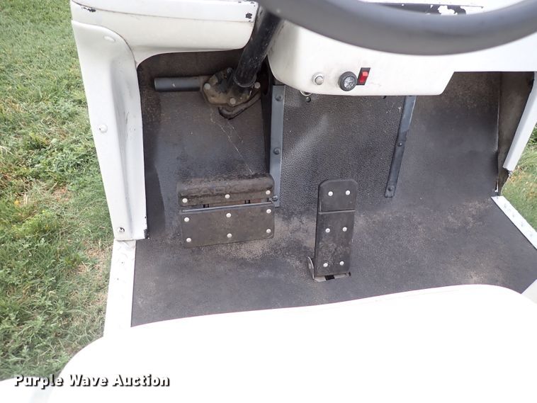 image for item IJ9833 Ez-go BC-660  beverage cart