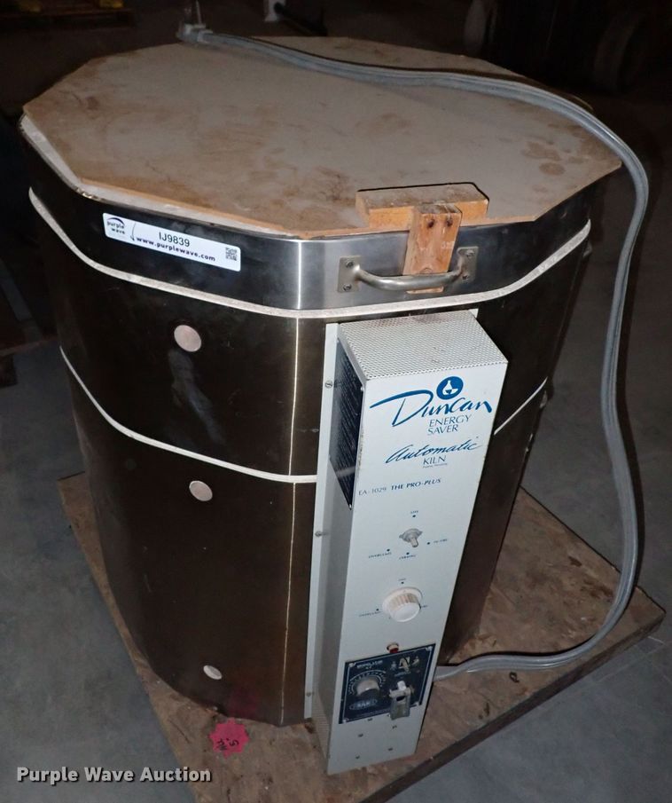 Duncan LT3K kiln in Rose Hill, KS Item IJ9839 sold Purple Wave