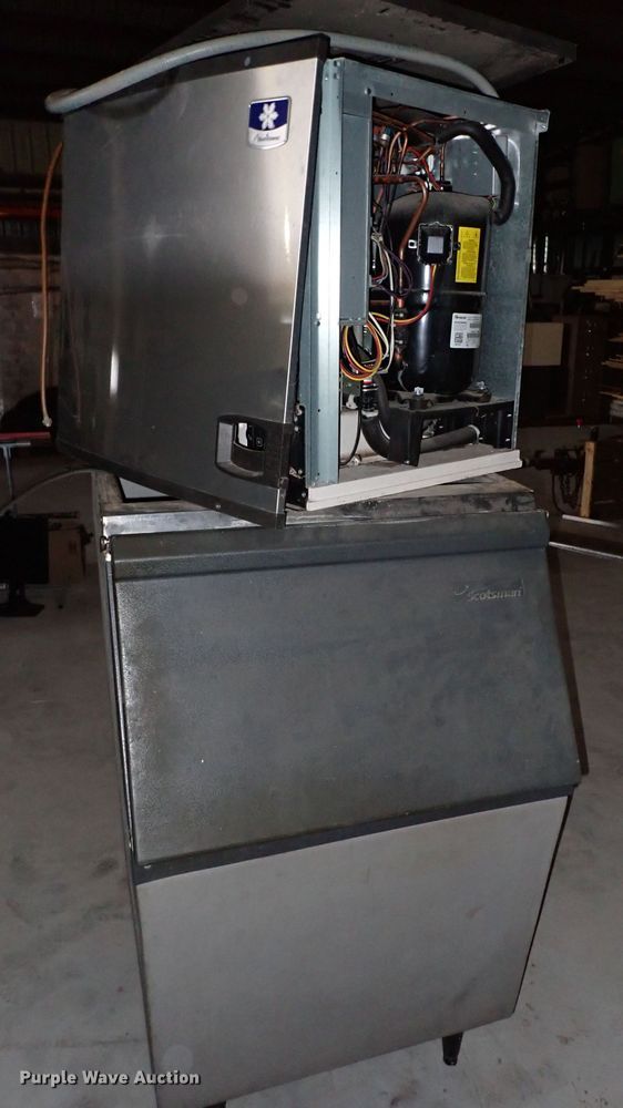 image for item IJ9850 Manitowoc  ice machine