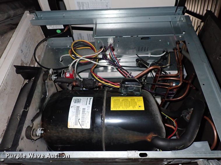 image for item IJ9850 Manitowoc  ice machine