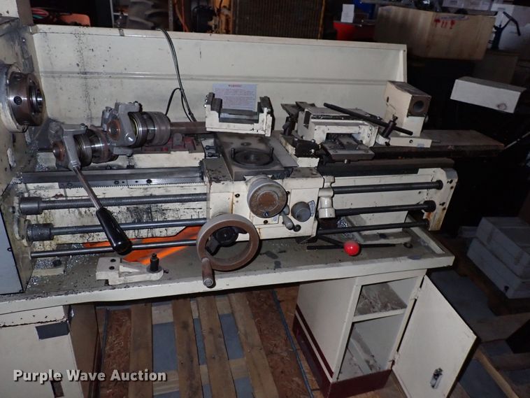 image for item IJ9857 Lathe