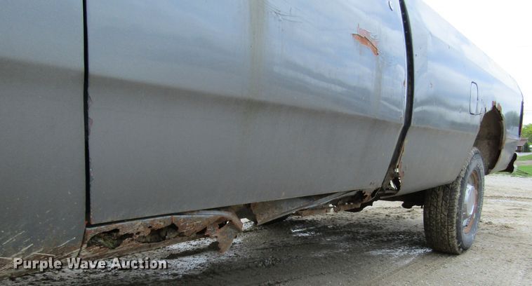 image for item IL9407 1992 Dodge Ram 150  pickup truck