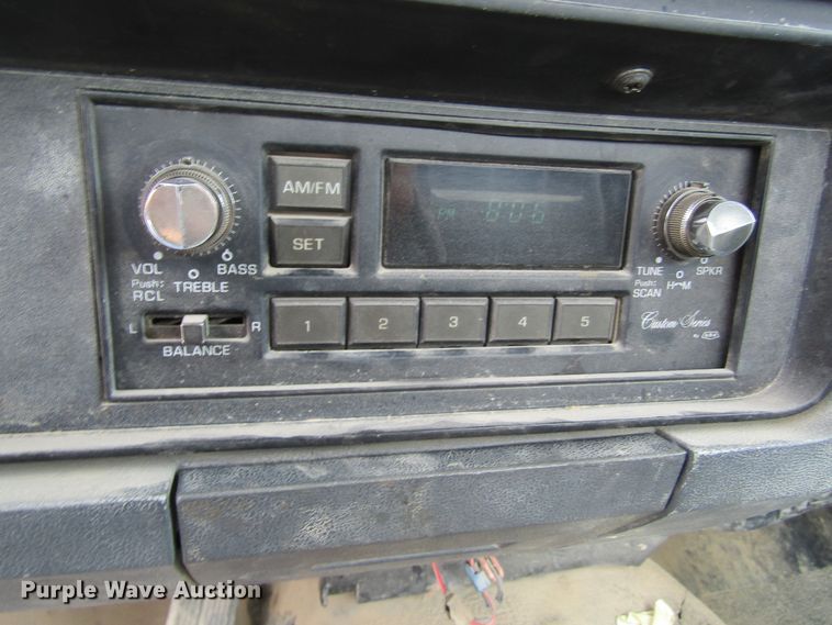 image for item IL9407 1992 Dodge Ram 150  pickup truck