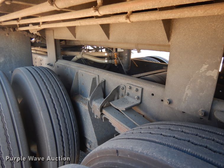 image for item IL9825 2002 Chevrolet T7500  paint striper truck