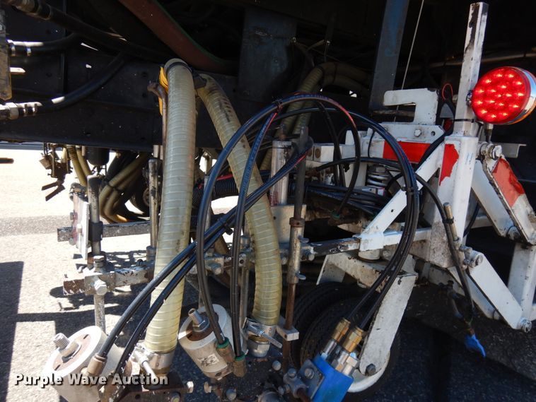 image for item IL9825 2002 Chevrolet T7500  paint striper truck