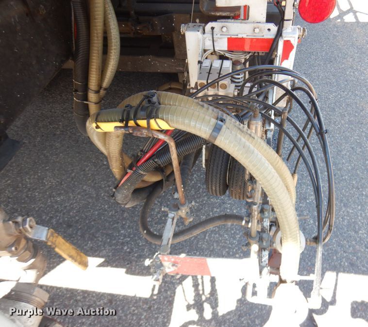 image for item IL9825 2002 Chevrolet T7500  paint striper truck