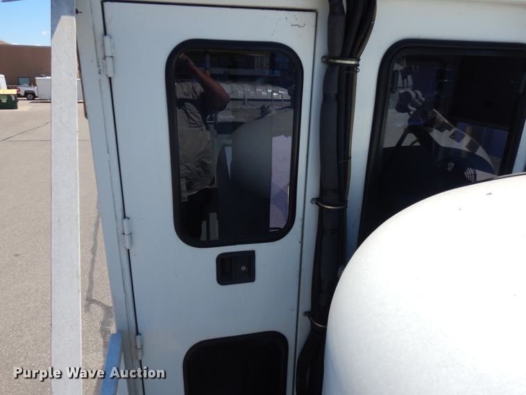 image for item IL9825 2002 Chevrolet T7500  paint striper truck