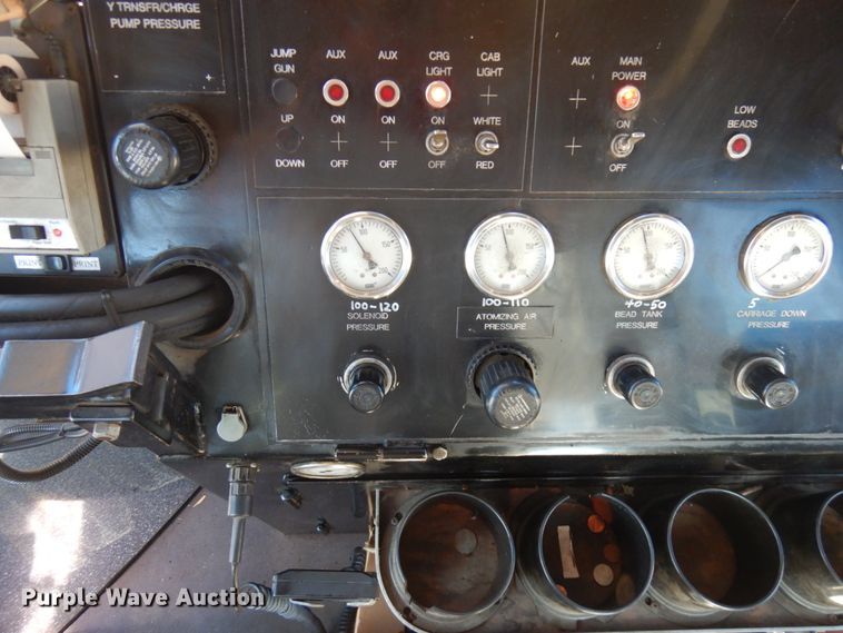 image for item IL9825 2002 Chevrolet T7500  paint striper truck