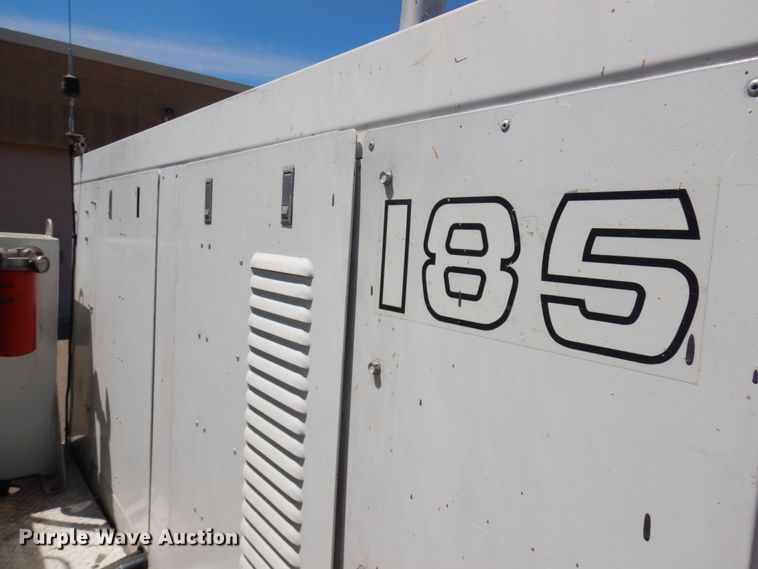 image for item IL9825 2002 Chevrolet T7500  paint striper truck