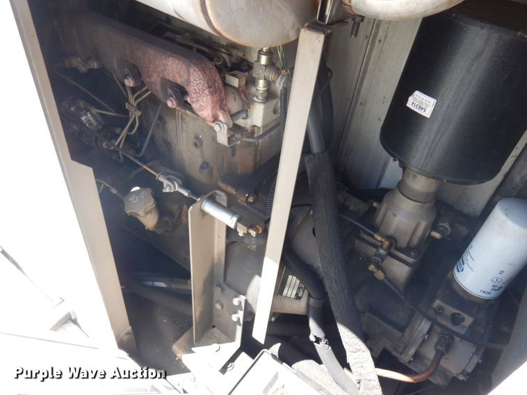 image for item IL9825 2002 Chevrolet T7500  paint striper truck