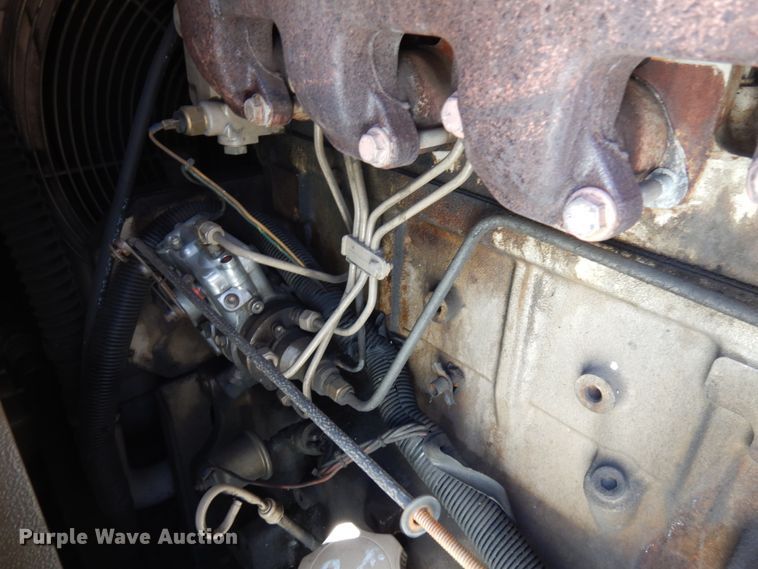 image for item IL9825 2002 Chevrolet T7500  paint striper truck