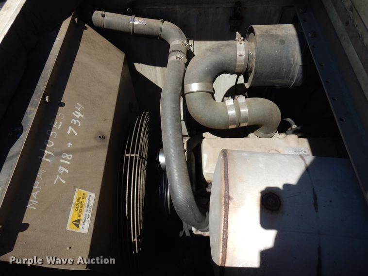 image for item IL9825 2002 Chevrolet T7500  paint striper truck