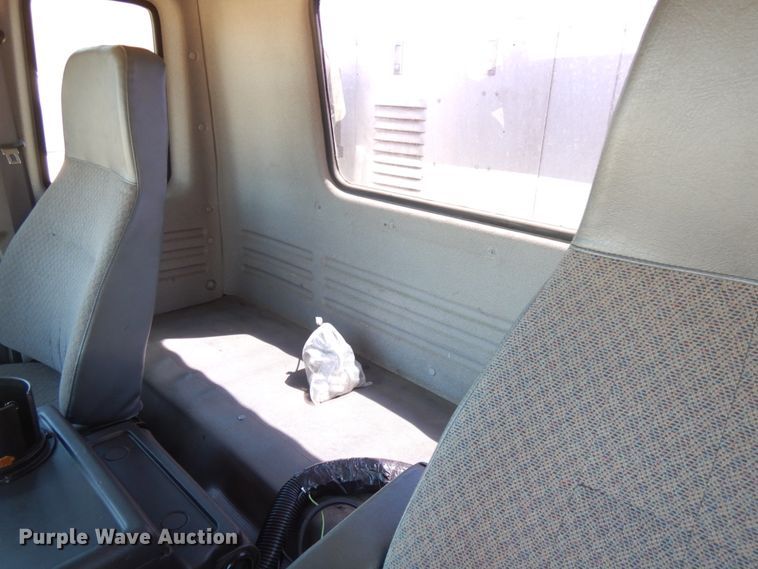 image for item IL9825 2002 Chevrolet T7500  paint striper truck