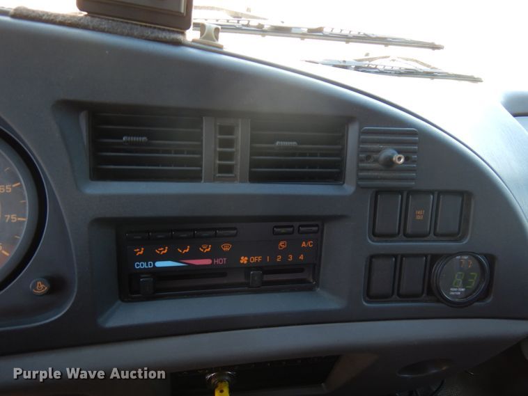 image for item IL9825 2002 Chevrolet T7500  paint striper truck