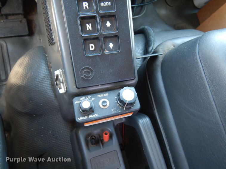 image for item IL9825 2002 Chevrolet T7500  paint striper truck