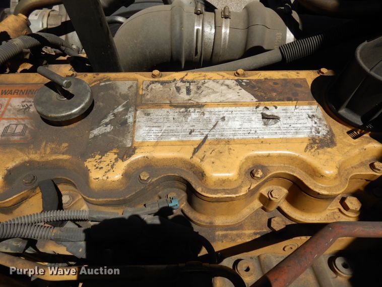 image for item IL9825 2002 Chevrolet T7500  paint striper truck