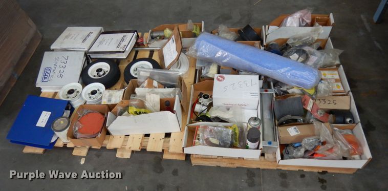 image for item IL9825 2002 Chevrolet T7500  paint striper truck