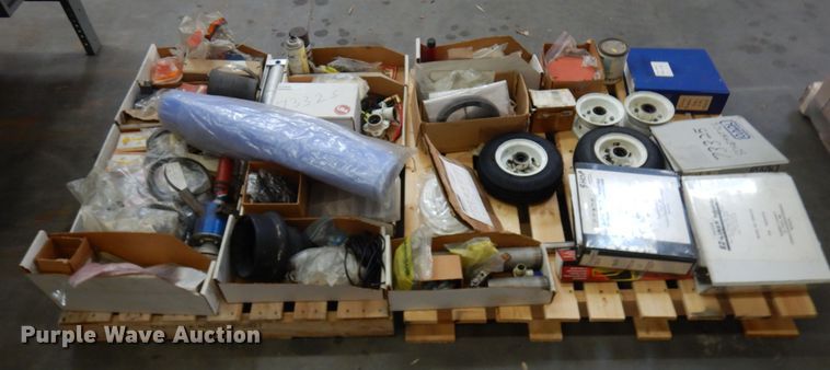 image for item IL9825 2002 Chevrolet T7500  paint striper truck