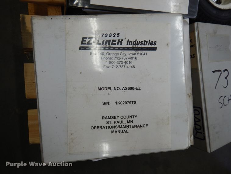 image for item IL9825 2002 Chevrolet T7500  paint striper truck