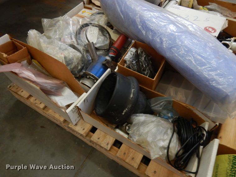 image for item IL9825 2002 Chevrolet T7500  paint striper truck