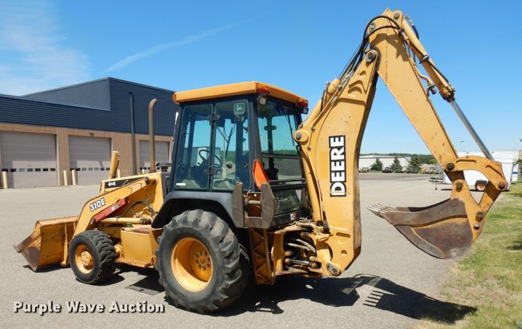 image for item IL9826 1999 John Deere 310E  backhoe
