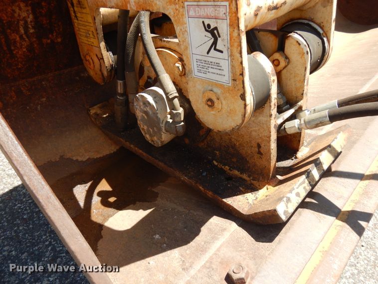 image for item IL9826 1999 John Deere 310E  backhoe